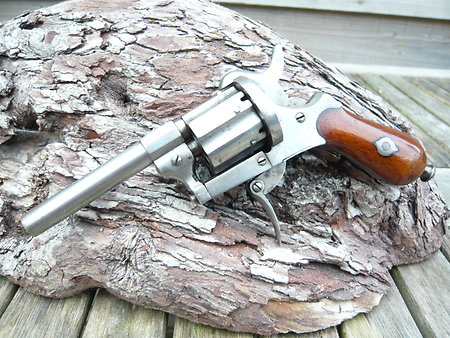 Derringer,Pepper box, pinfire and revolvers. F3