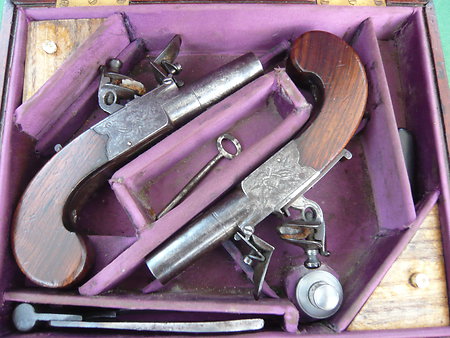 Cased pistols. 186